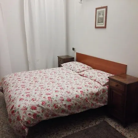 Dante Hotel *