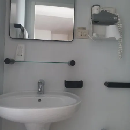 Dante Hotel